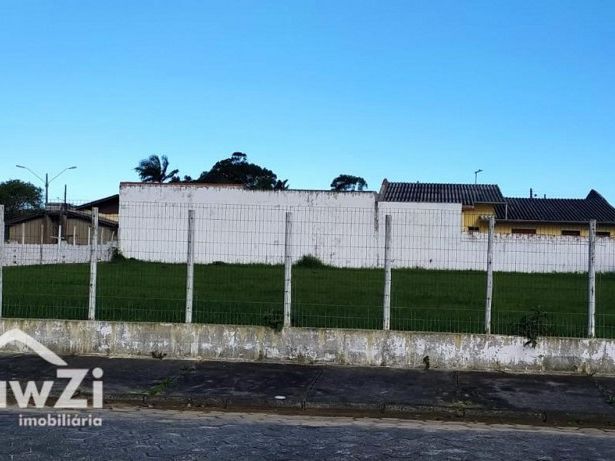 Terreno em frente a Lagoa do Jacaré